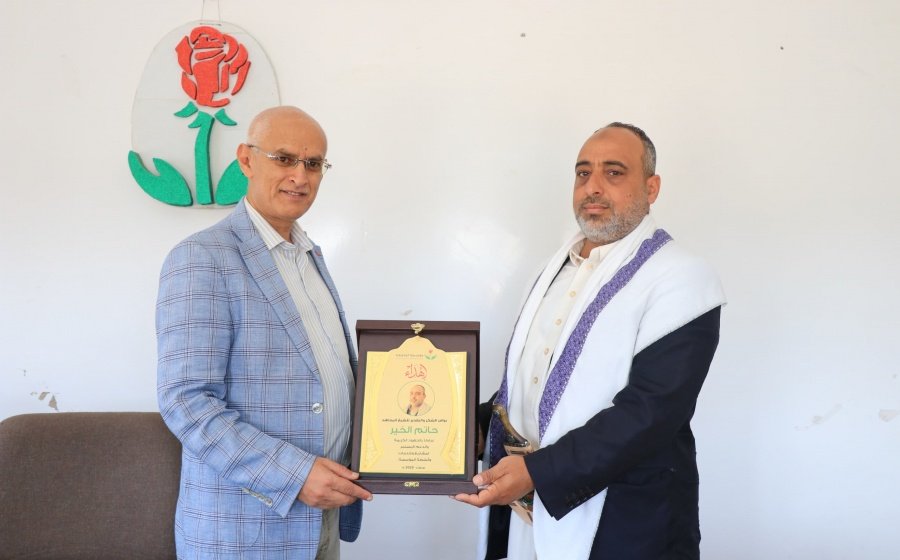 تكريم الشيخ حاتم الخير  